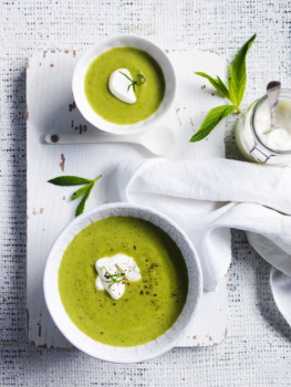 Zucchini pea and mint soup